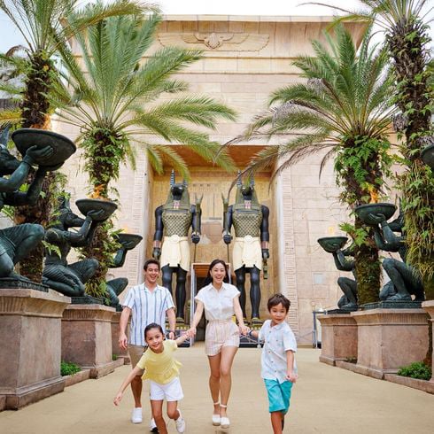 FunVee Open-top Hop-on Hop-off Singapore Tour